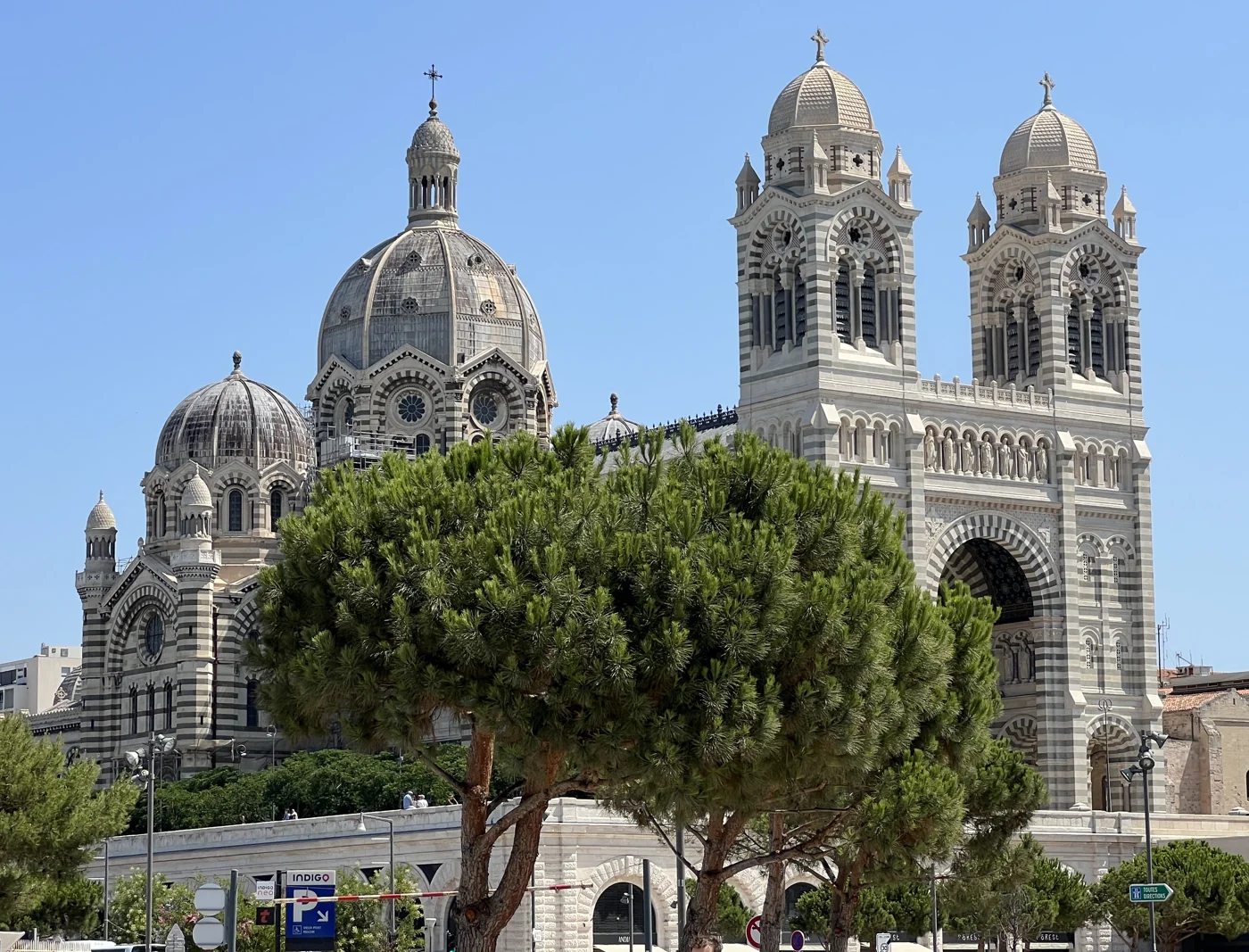 La cathédrale de la Major, près de la mairie du 2e secteur, place de la Major.