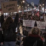 À Marseille, une mobilisation lycéenne encadrée par parents et syndicats