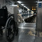 À Marseille, les transports restent difficiles pour les voyageurs à mobilité réduite